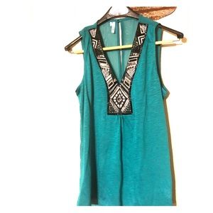 Maurice’s sleeveless teal top
